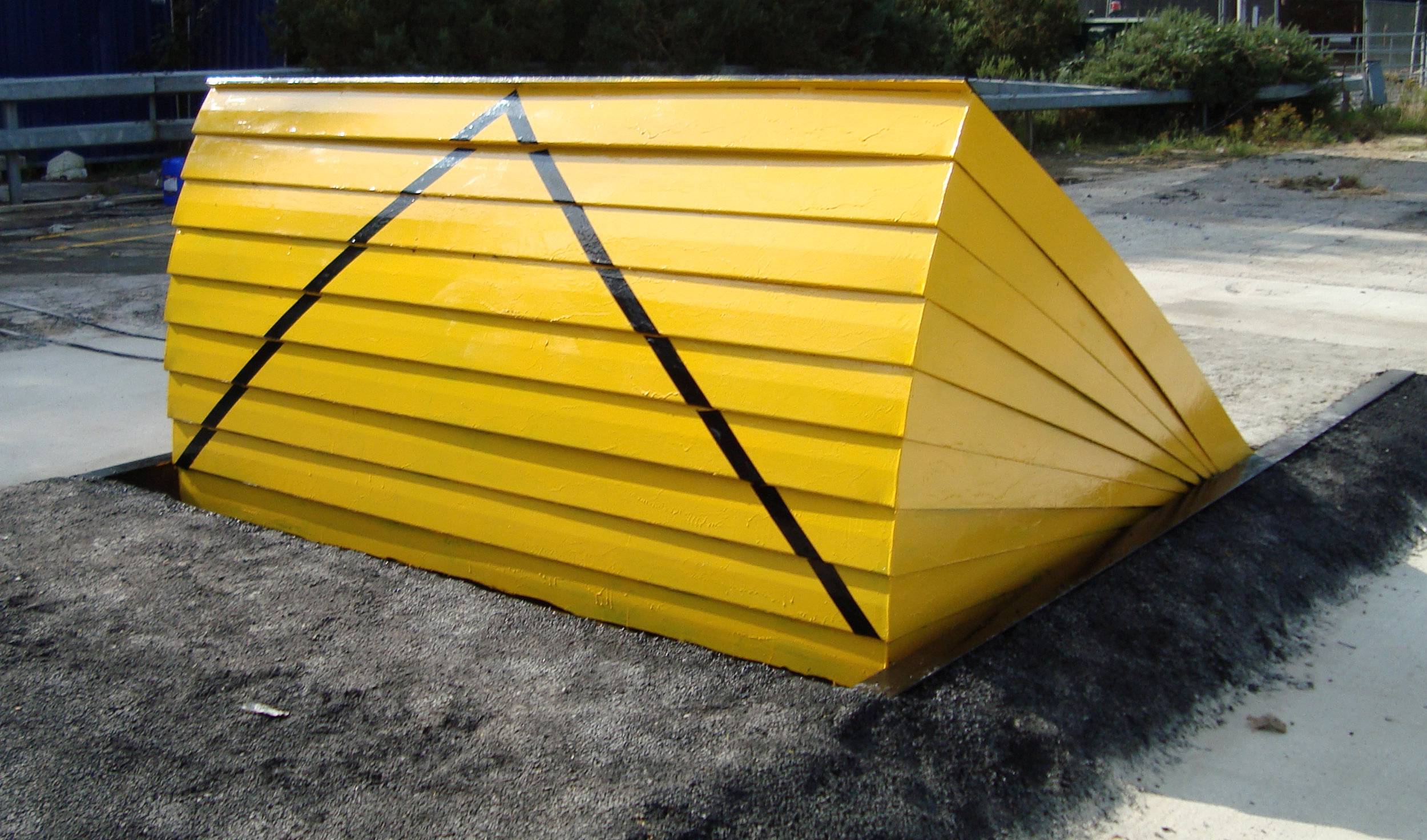 Frontier Pitts PAS 68 Terra Surface Mount Blocker